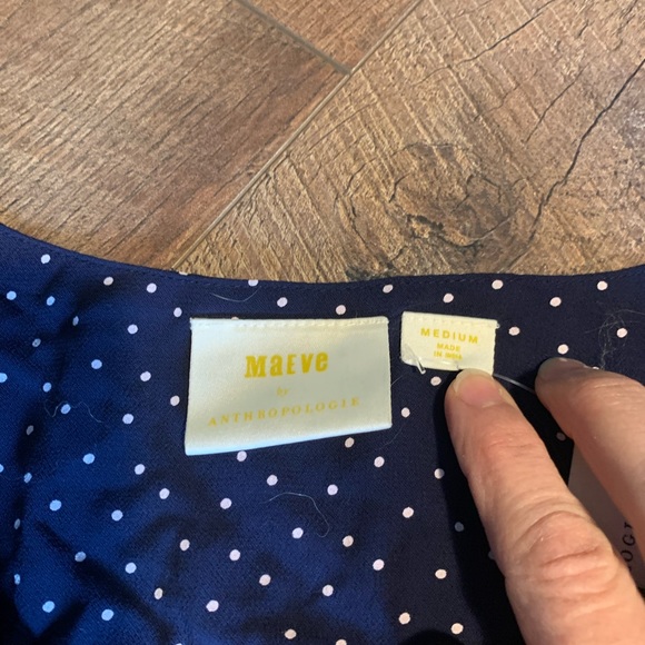 Navy long sleeve blouse, V-neck sz M - Picture 5 of 6